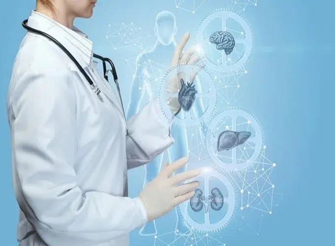 تاثیر تجربه جراح در نتایج عمل پلک پایین بدون بخیه