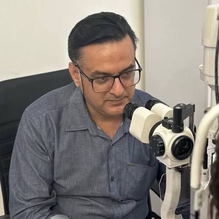 دکتر مهدی کمانی، متخصص چشم‌پزشکی